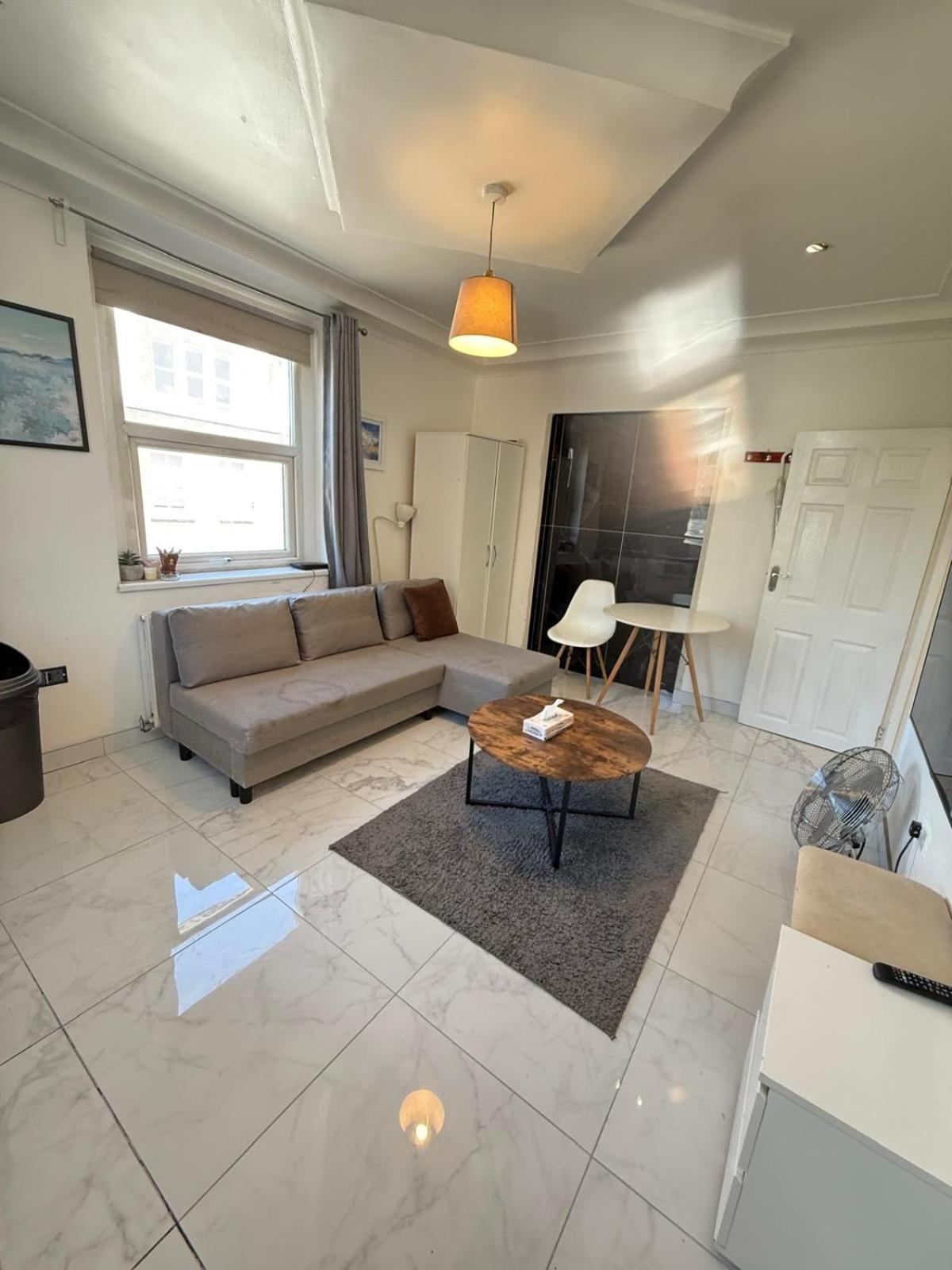 Apartamento One Bedroom Flat Bell Street Londres