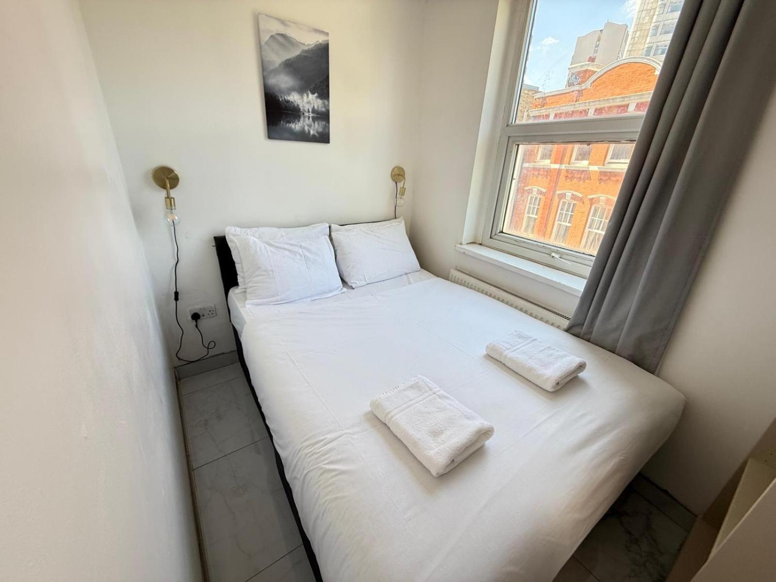Apartment One Bedroom Flat Bell Street London